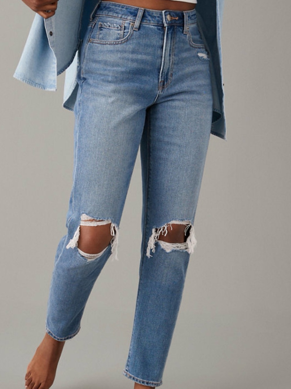 American Eagle Outfitters Light Blue Distressed Boyfriend Jeans